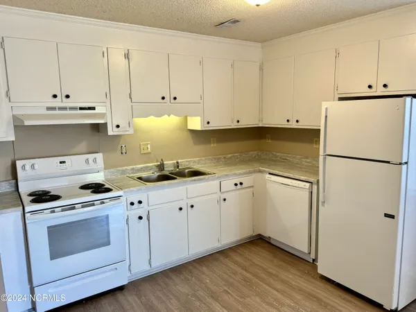 $850 | 3311 Landmark Street, Unit 6, Greenville, NC 27834