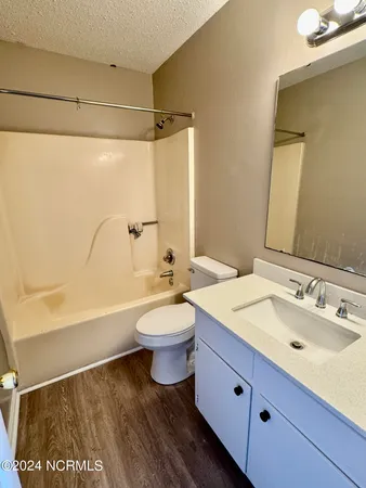 $850 | 3311 Landmark Street, Unit 6, Greenville, NC 27834