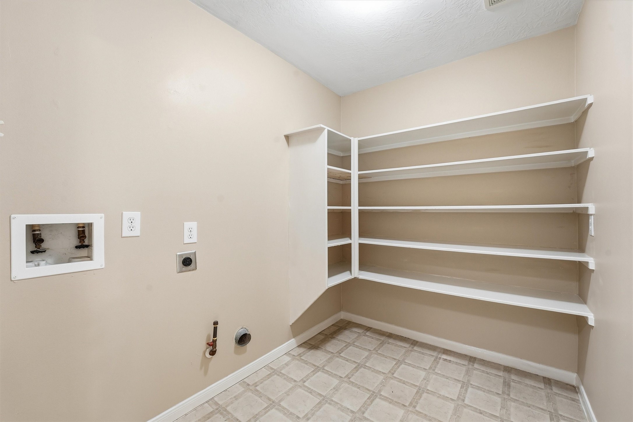 21543 Forest Colony Drive Porter, TX 77365 - Photo 8 of 32