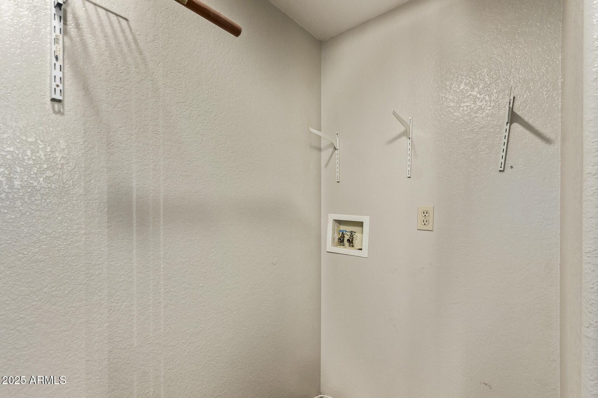 2875 West Highland Street, Unit 1112 Chandler, AZ 85224 - Photo 25 of 33 a bathroom with a shower