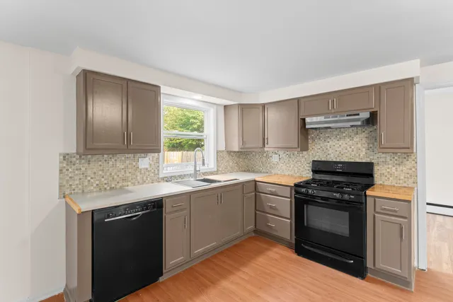 $225,000 | 1038 Indiana Avenue, Waukegan, IL 60085