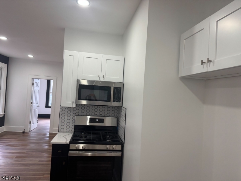 56 Smith Street Newark, NJ 07106 - Photo 4 of 10
