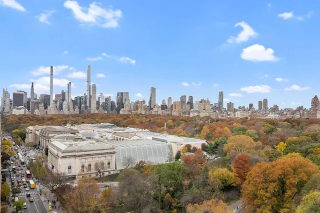 a view of a lake and outdoor space
