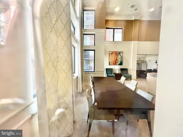 $2,425 | 3830 9th Street North, Unit 105, Arlington, VA 22203