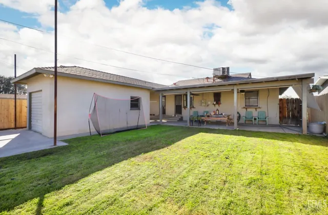 $305,000 | Undisclosed Address, Bakersfield, CA 93309