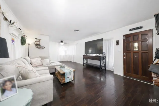 $305,000 | Undisclosed Address, Bakersfield, CA 93309