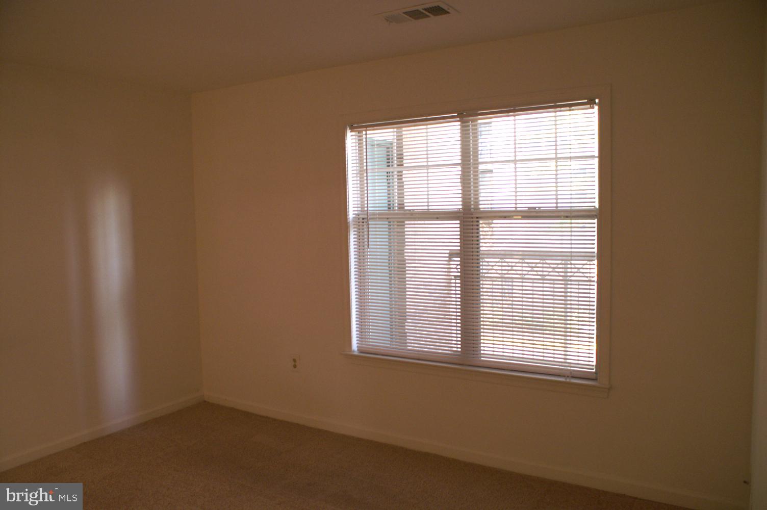 5563 Seminary Road, Unit 111 Falls Church, VA 22041 - Photo 11 of 27 Master Bedroom