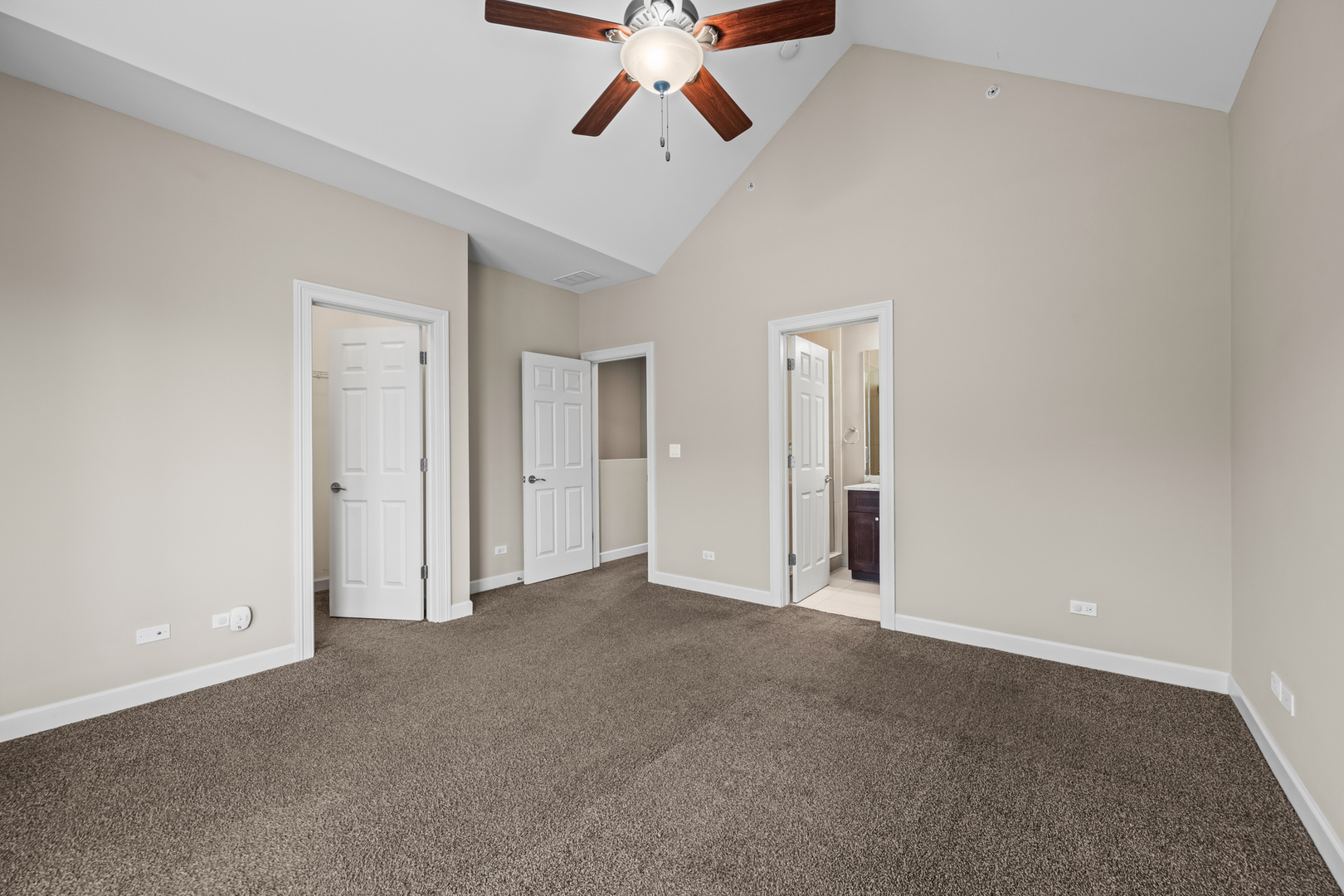 86 Legacy Lane Wheeling, IL 60090 - Photo 11 of 21