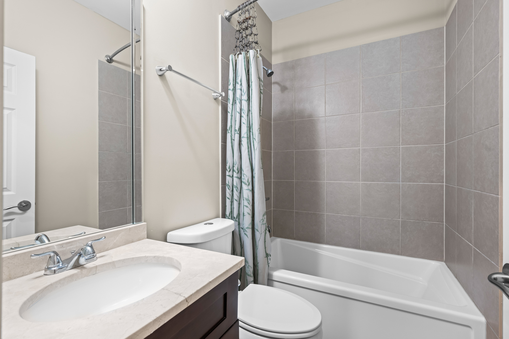 86 Legacy Lane Wheeling, IL 60090 - Photo 16 of 21