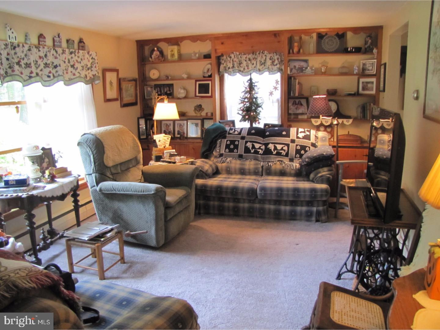 1128 Creamery Road Perkasie, PA 18944 - Photo 3 of 20