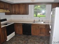8936 Pleasant View Road Bangor, PA 18013 - Photo 13 of 29 Eat in Kitchen
