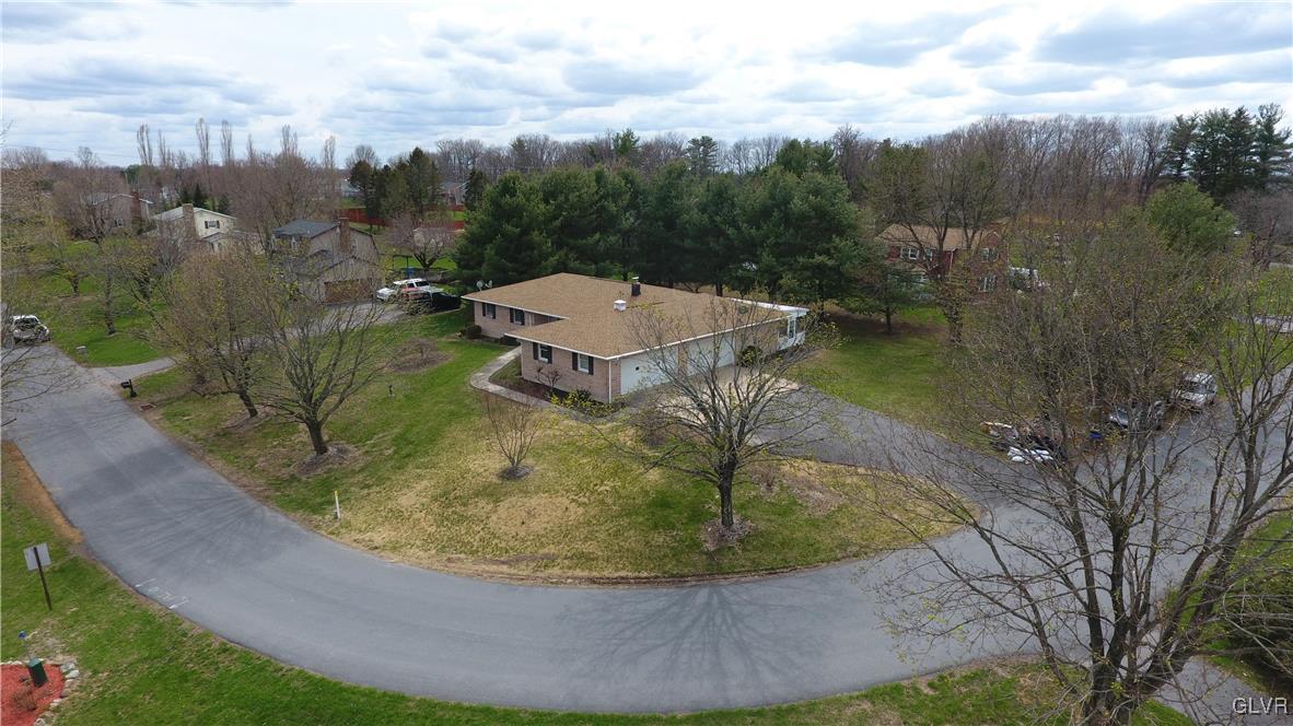 8936 Pleasant View Road Bangor, PA 18013 - Photo 3 of 29 Gallery Image 3