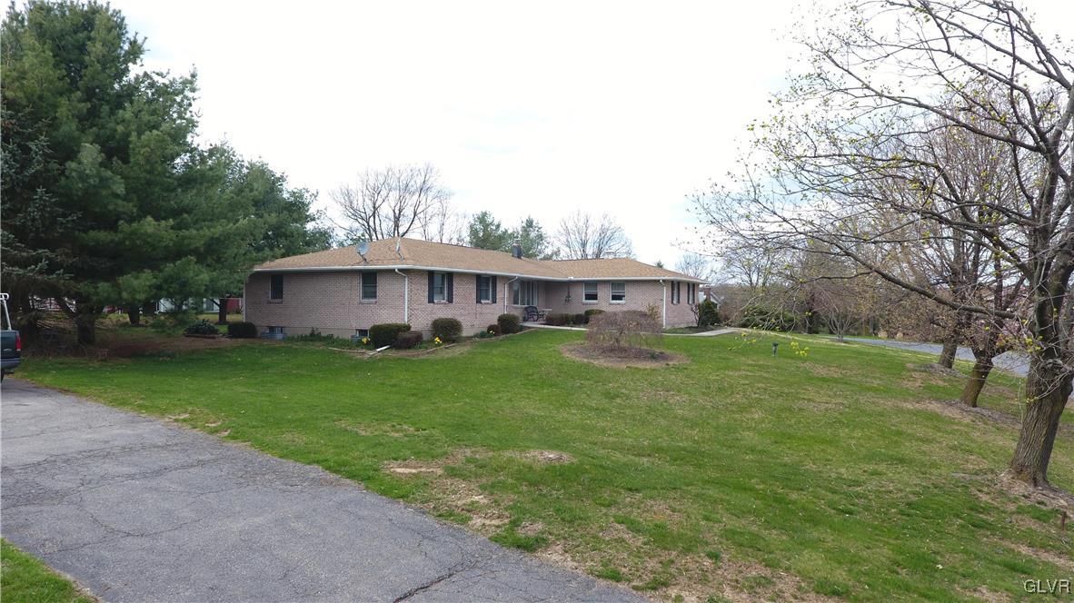 8936 Pleasant View Road Bangor, PA 18013 - Photo 4 of 29 Gallery Image 4