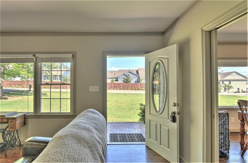 218 Hammett Bridge Road Greer, SC 29650 - Photo 12 of 38