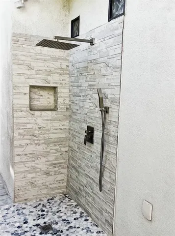 $10,000 | 1523 East San Lorenzo Road, Palm Springs, CA 92264