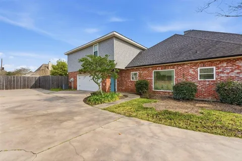 $450,000 | 2508 Brent Keith Drive, Lake Charles, LA 70605