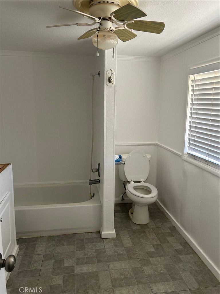 9548 White Road Phelan, CA 92371 - Photo 6 of 7