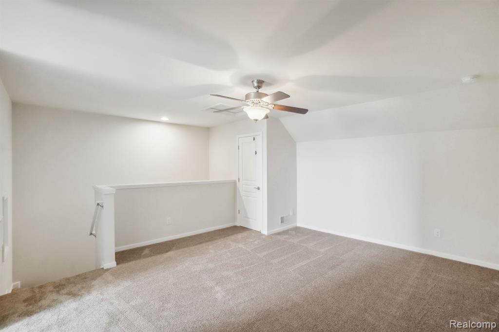 2920 Glenbar Circle Rochester, MI 48307 - Photo 31 of 39