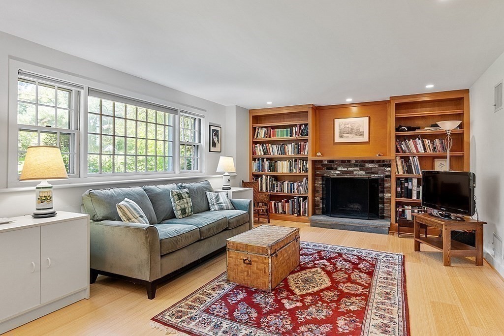 70 North Street Lexington, MA 02420 - Photo 25 of 40