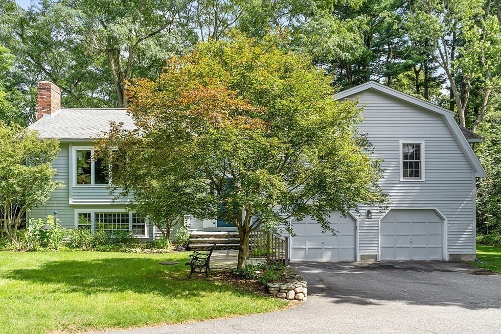 70 North Street Lexington, MA 02420 - Photo 4 of 40