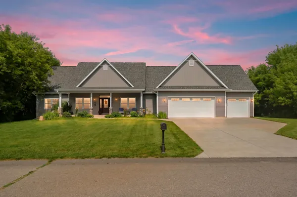 $675,000 | 8817 Camomile Drive, Augusta, MI 49012