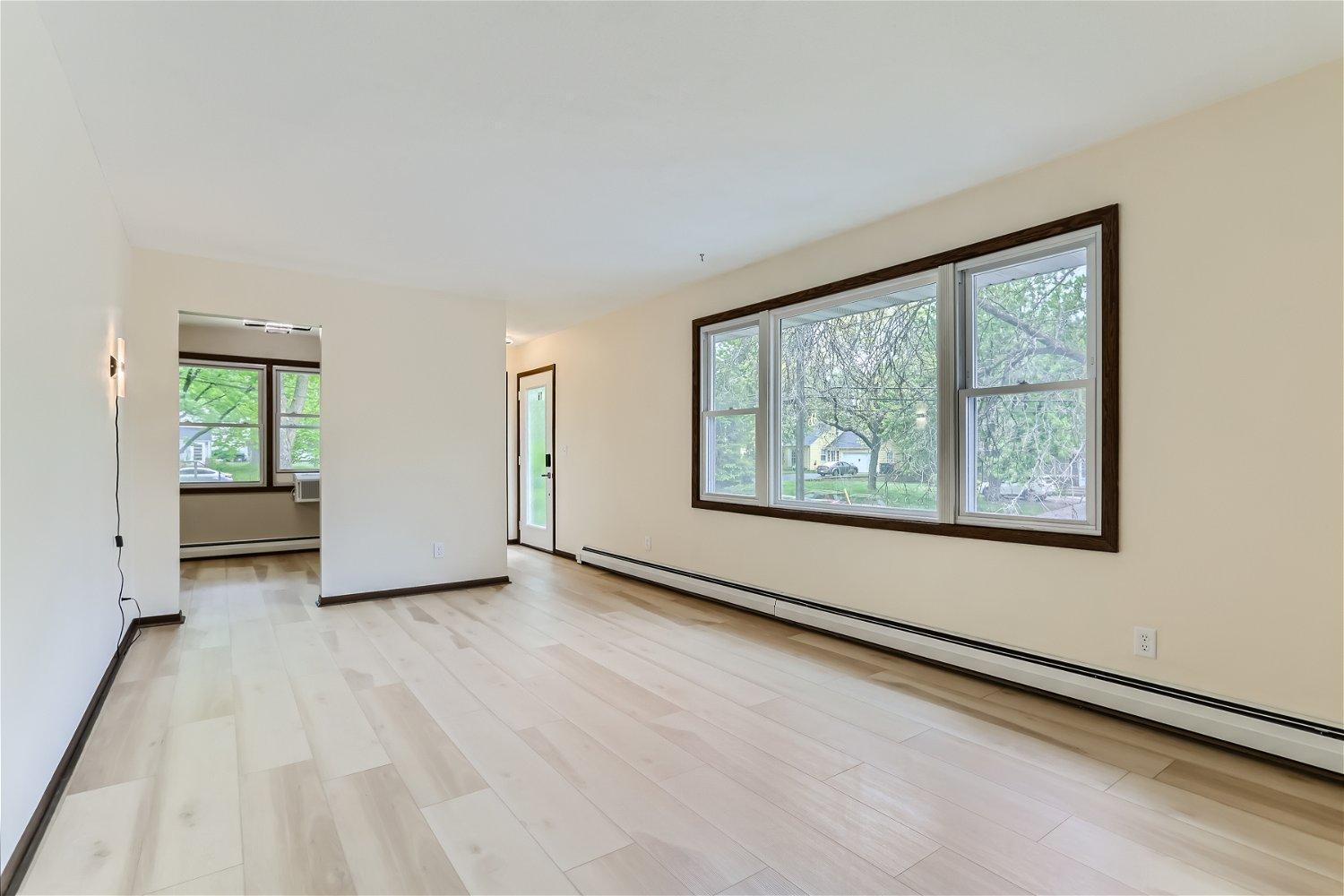 1391 County Rd C East Maplewood, MN 55109 - Photo 12 of 32 Gallery Image 12