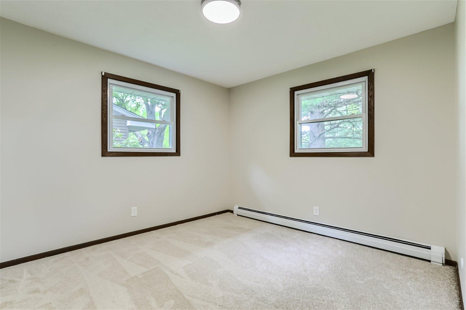 1391 County Rd C East Maplewood, MN 55109 - Photo 18 of 32 Gallery Image 18