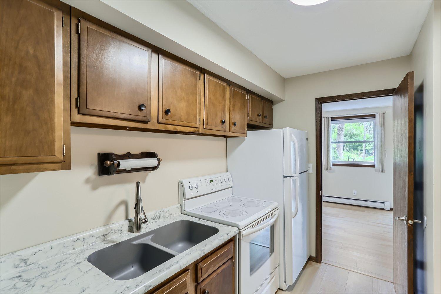 1391 County Rd C East Maplewood, MN 55109 - Photo 27 of 32 Gallery Image 27