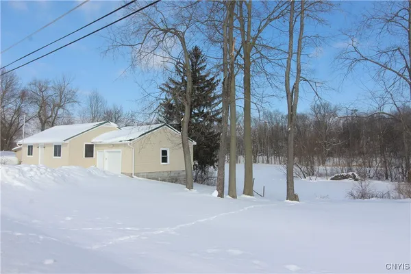 $264,550 | 6932 Guyder Road, Lysander, NY 13112