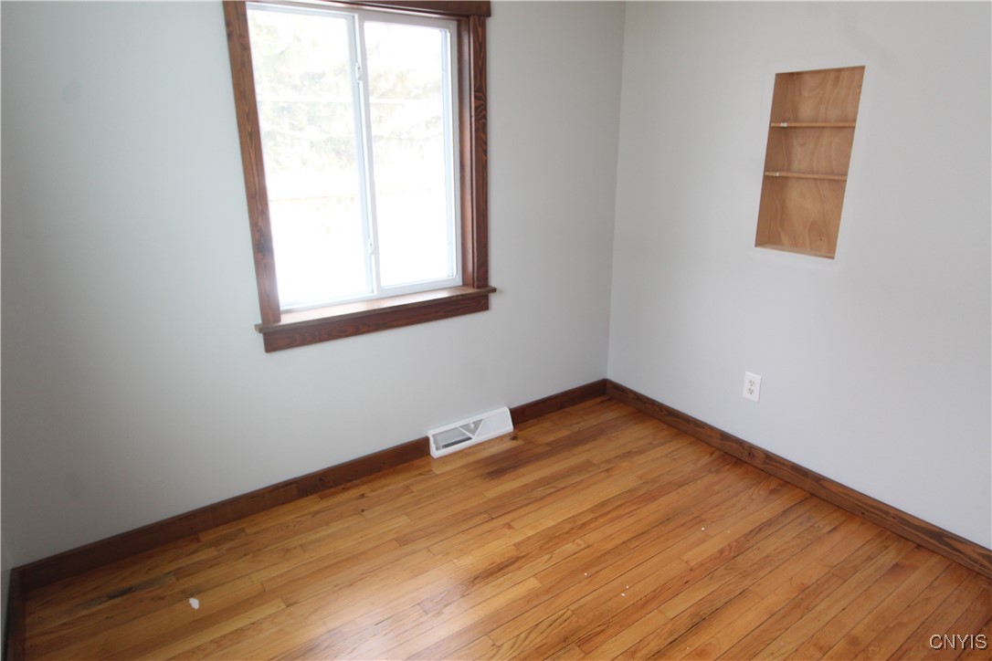 6932 Guyder Road Lysander, NY 13112 - Photo 12 of 23 Immaculate Condition Throughout