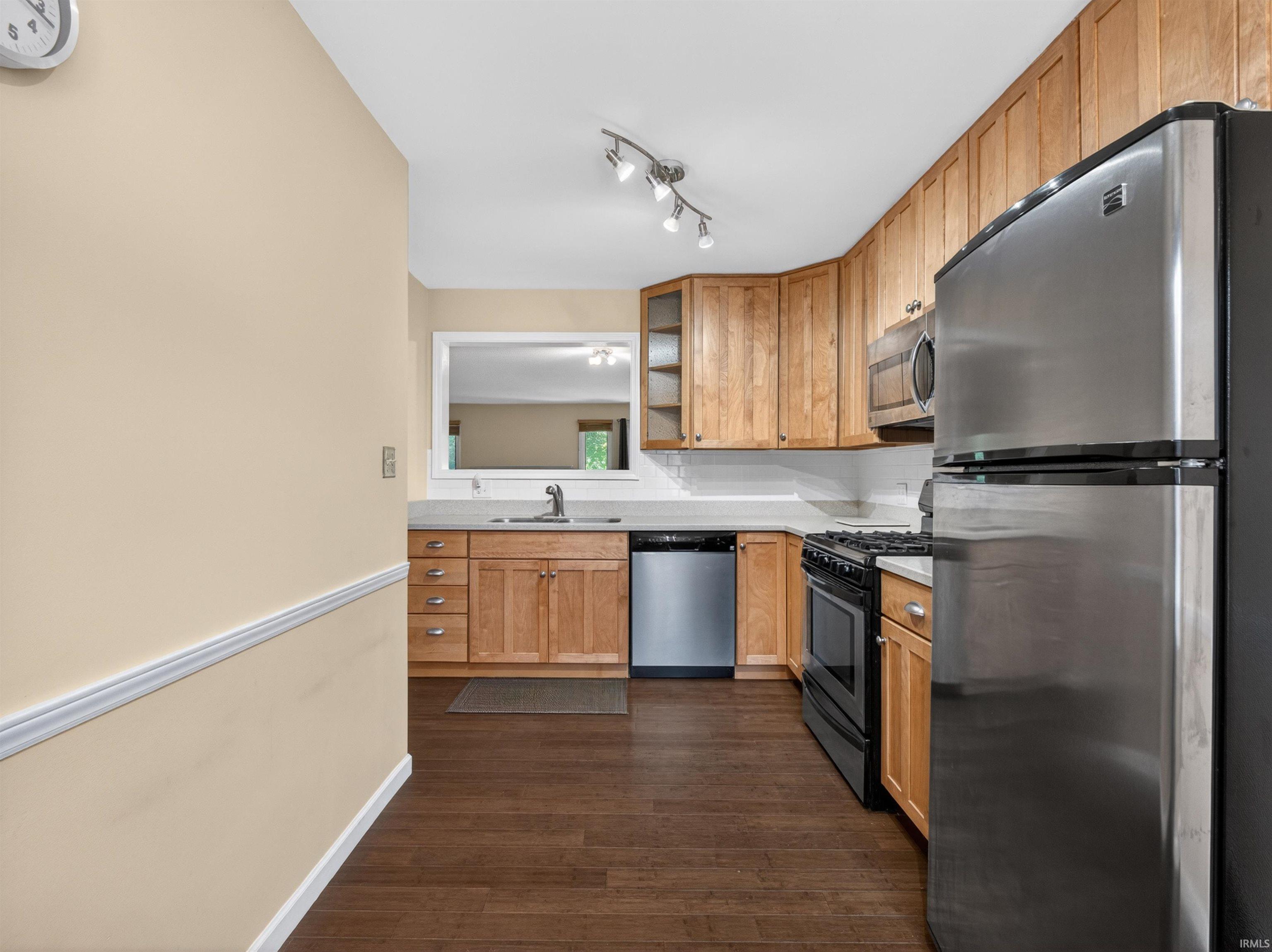 6730 Quail Ridge Lane Fort Wayne, IN 46804 - Photo 7 of 42