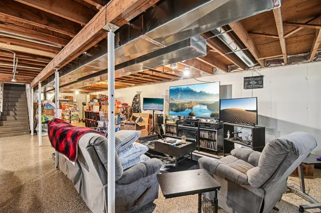 $328,500 | 117 Walona Avenue, New Lenox, IL 60451