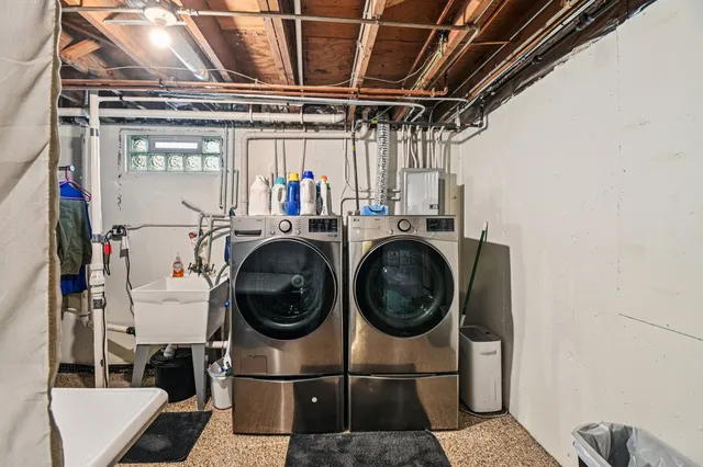 $328,500 | 117 Walona Avenue, New Lenox, IL 60451