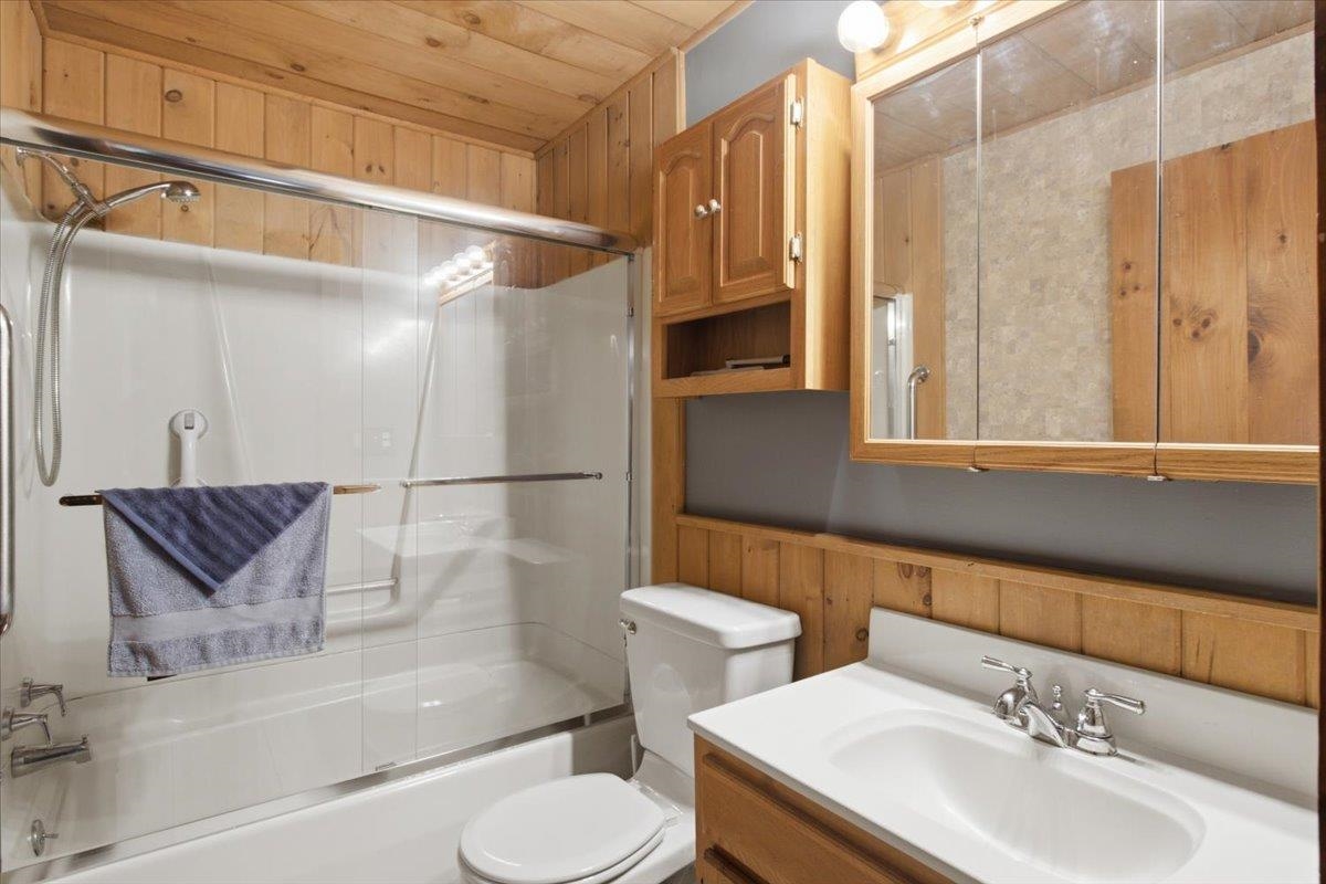 291 Springhill Road Bennington, VT 05201 - Photo 23 of 37 Gallery Image 23