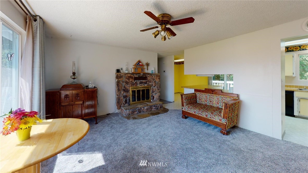 9646 Bergsted Road Sedro-Woolley, WA 98284 - Photo 5 of 25 Gallery Image 5