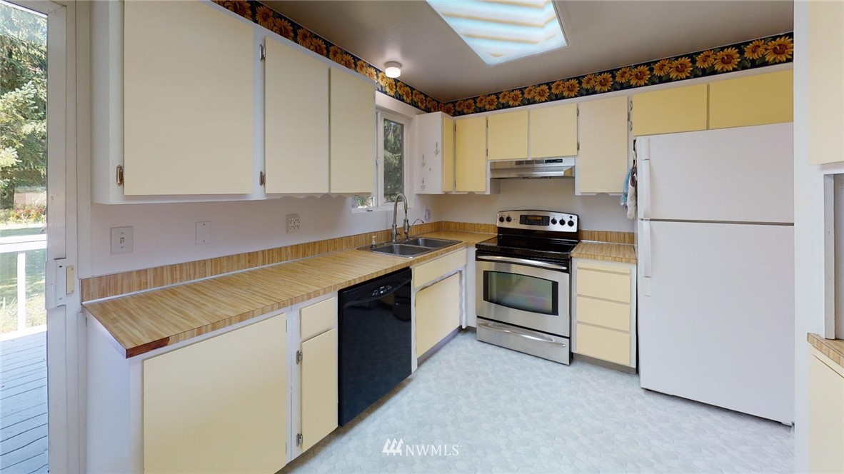 9646 Bergsted Road Sedro-Woolley, WA 98284 - Photo 7 of 25 Gallery Image 7