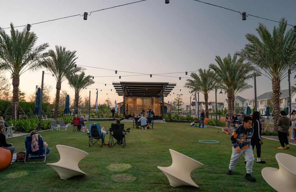 860 Southwest Bushel Trail Palm City, FL 34990 - Photo 4 of 7 Event Lawn