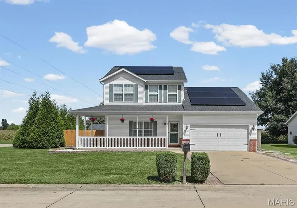 $245,000 | 2401 Coniferous Drive, Belleville, IL 62221