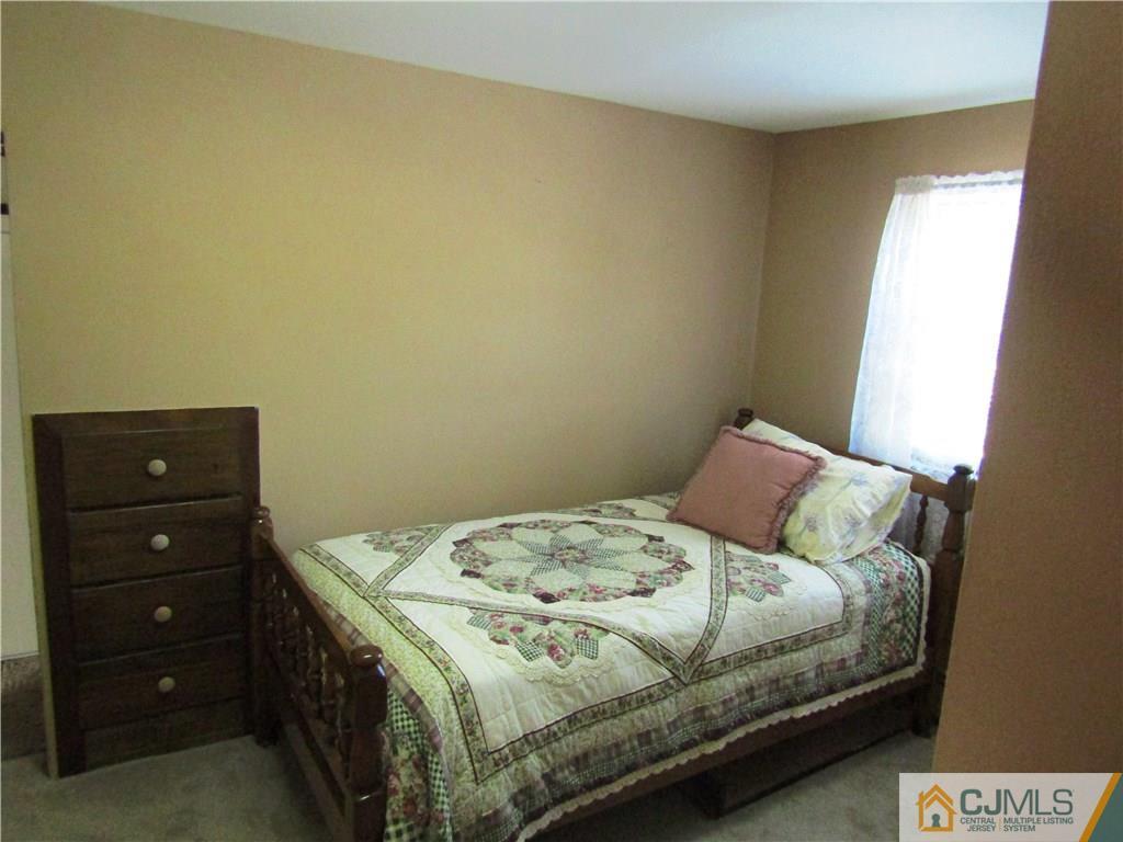 9 Meadow Road East Brunswick, NJ 08816 - Photo 13 of 24 Gallery Image 13