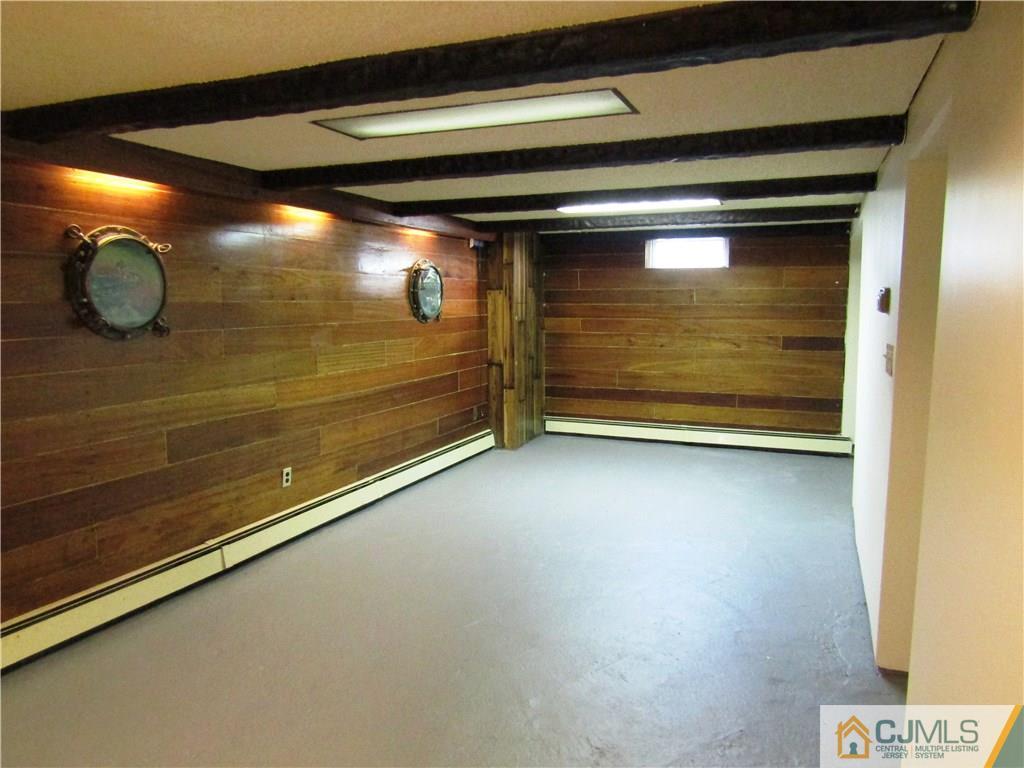 9 Meadow Road East Brunswick, NJ 08816 - Photo 17 of 24 Gallery Image 17