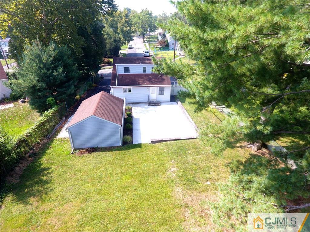 9 Meadow Road East Brunswick, NJ 08816 - Photo 21 of 24 Gallery Image 21