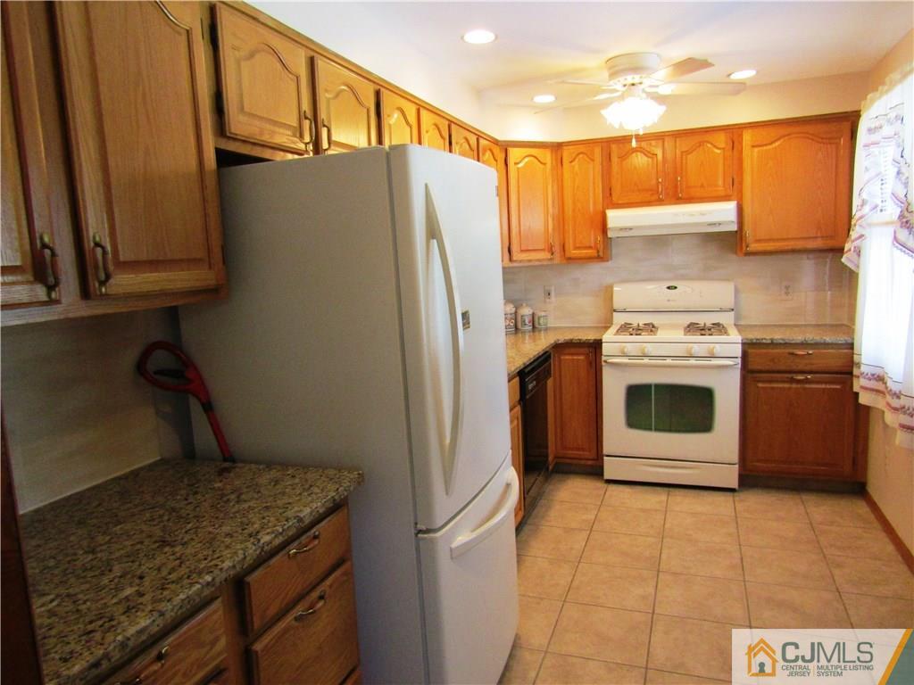 9 Meadow Road East Brunswick, NJ 08816 - Photo 9 of 24 Gallery Image 9