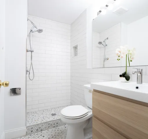 $650,000 | 3306 West Le Moyne Street, Chicago, IL 60651