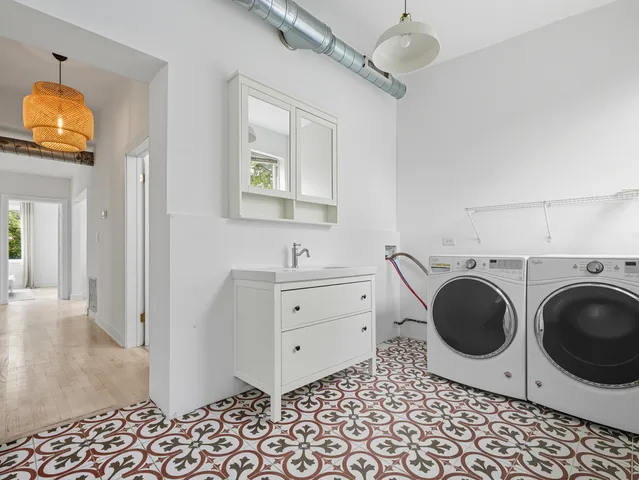 $650,000 | 3306 West Le Moyne Street, Chicago, IL 60651