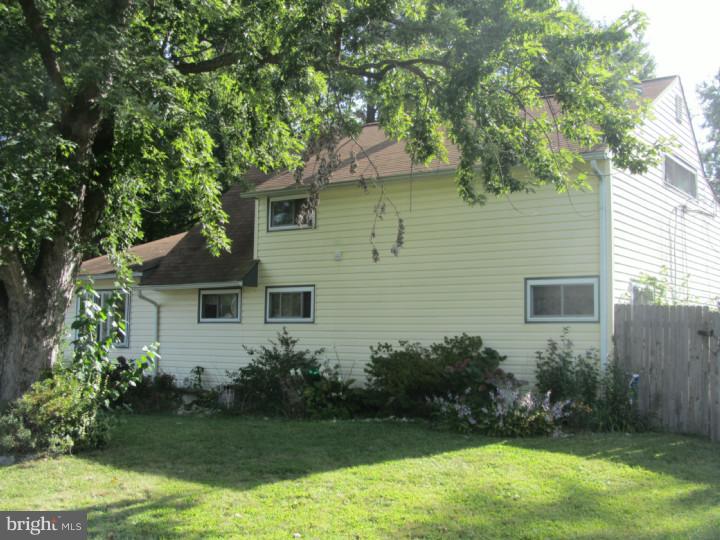 176 Idlewild Road Levittown, PA 19057 - Photo 2 of 21 Gallery Image 2