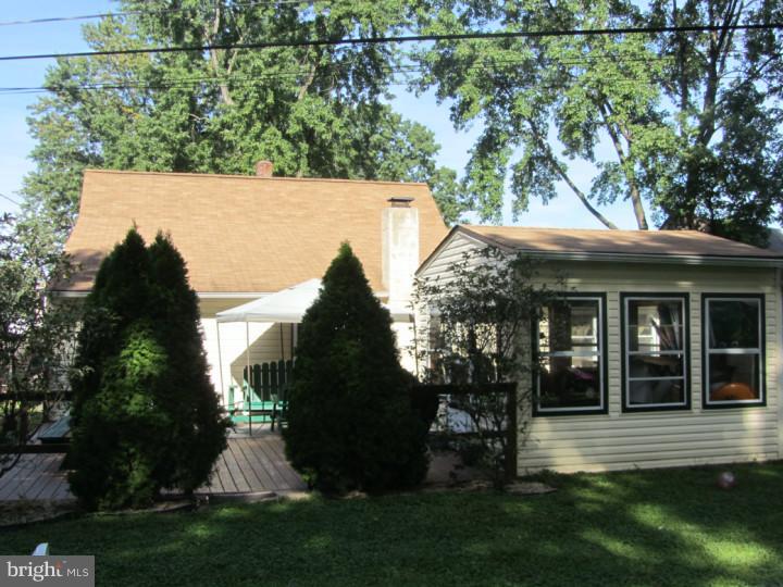 176 Idlewild Road Levittown, PA 19057 - Photo 14 of 21 Gallery Image 14