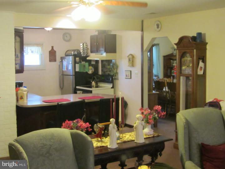 176 Idlewild Road Levittown, PA 19057 - Photo 18 of 21 Gallery Image 18
