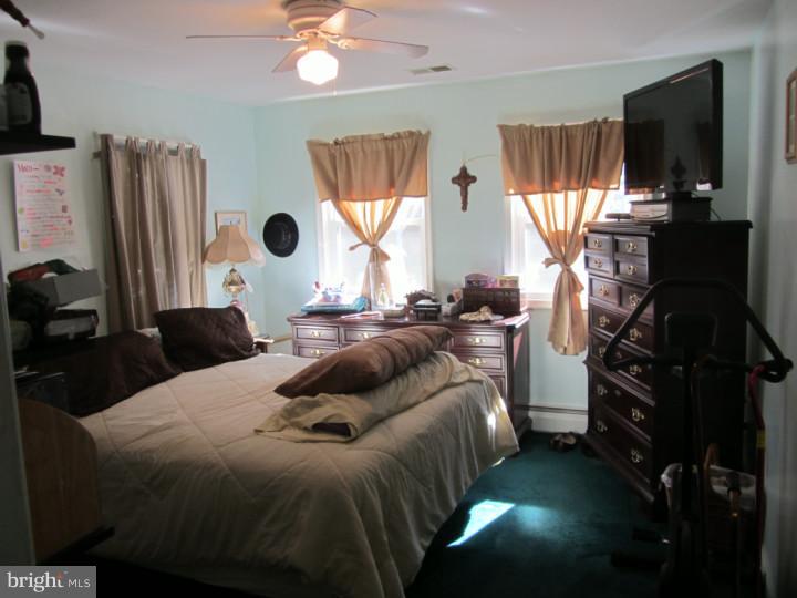 176 Idlewild Road Levittown, PA 19057 - Photo 19 of 21 Gallery Image 19