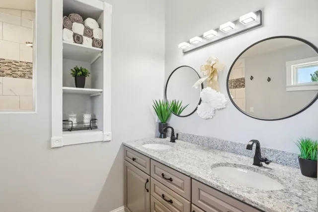 $799,500 | 911 Fawn Court, Wisconsin Dells, WI 53965