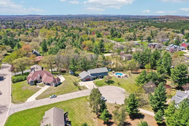 $799,500 | 911 Fawn Court, Wisconsin Dells, WI 53965